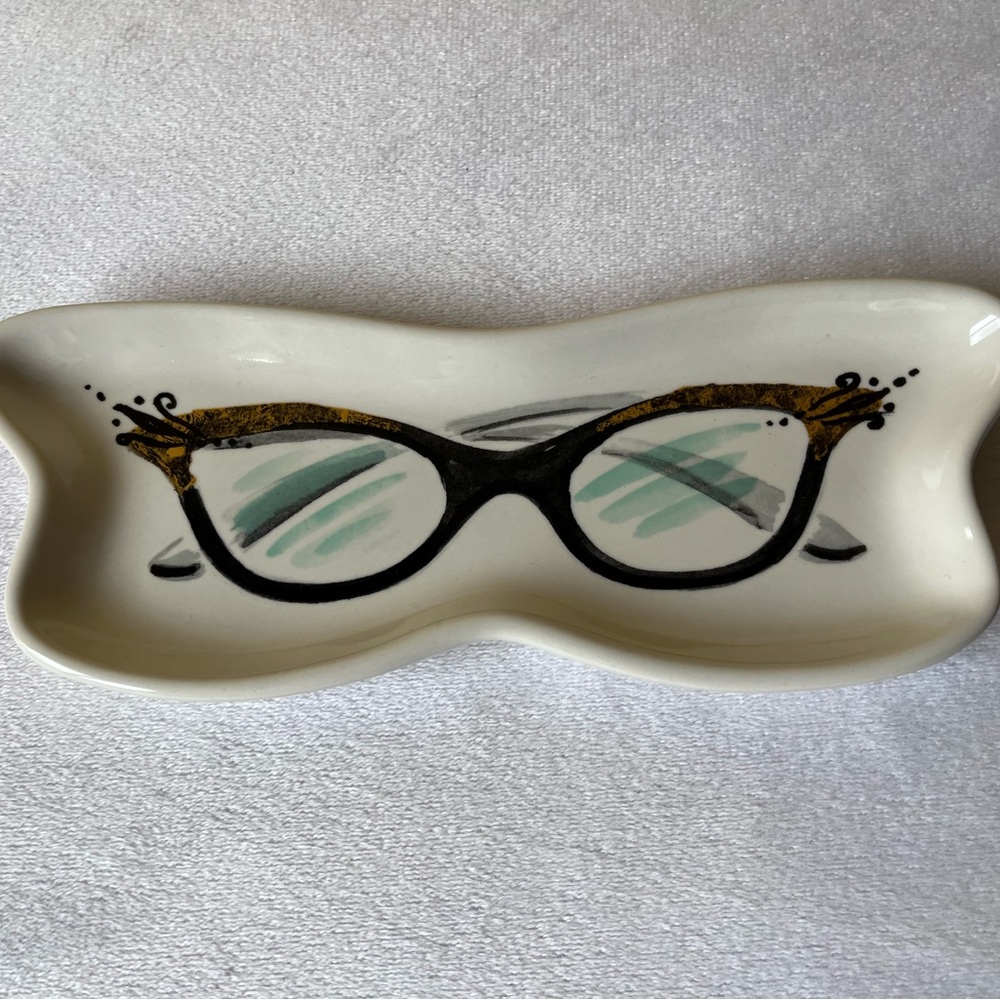 Angela Staehling Sketchbook Series By Magenta (Rae Dunn) Eyeglass Holder